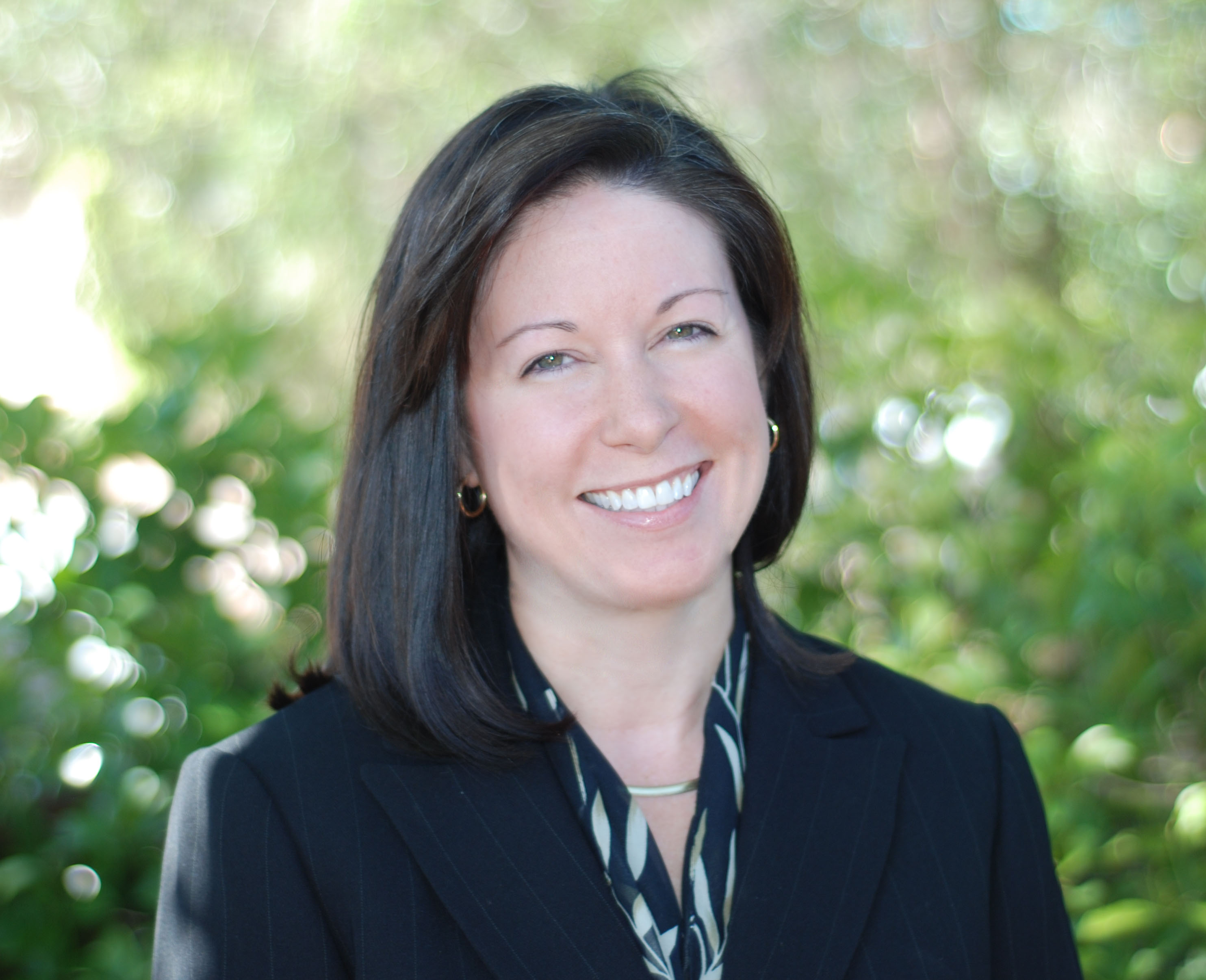 Ms Robin L Merrill