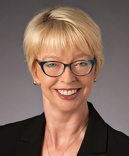 Ms Karin Scherner Aldama