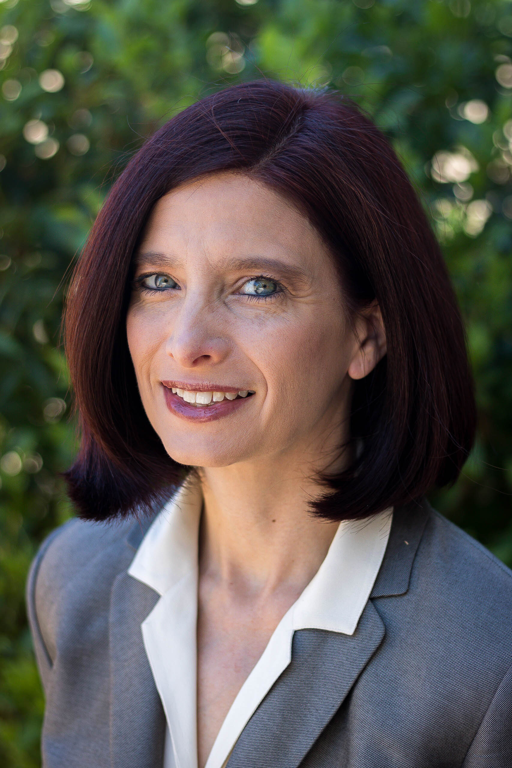 Mrs Julianne D Blumenreich