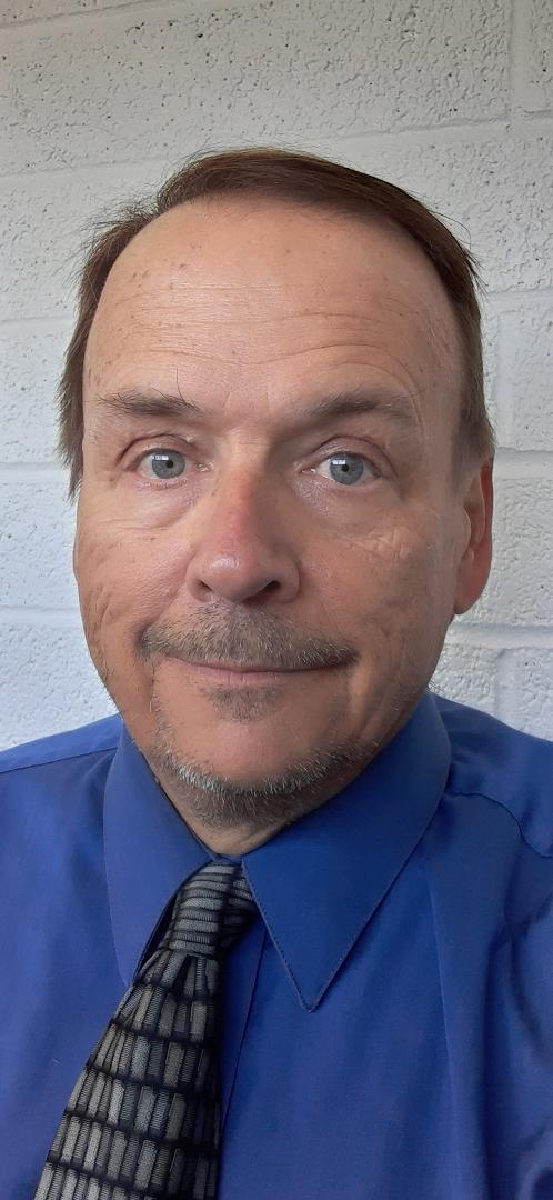 Mr Eric J Engan