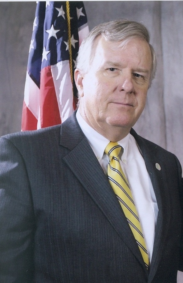 Mr Thomas L Schoaf