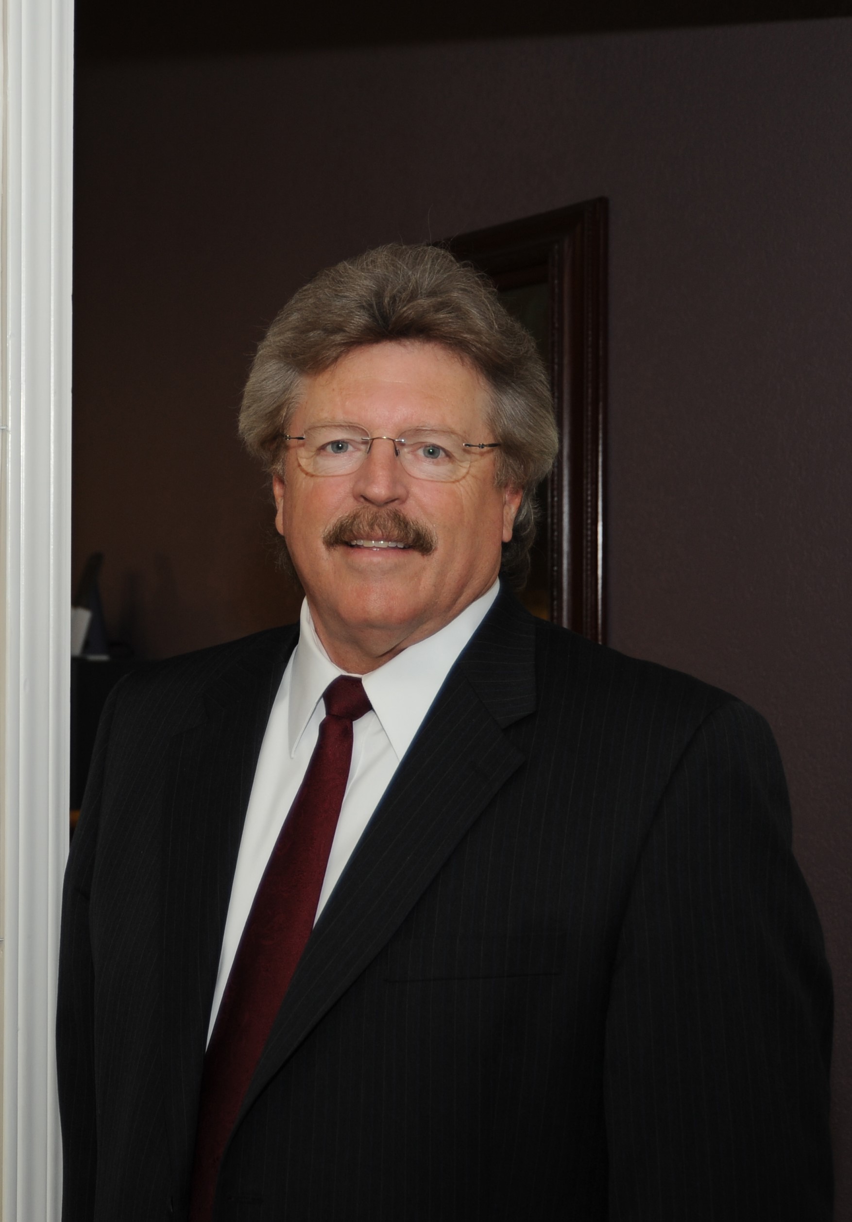 Mr John G Bednarz