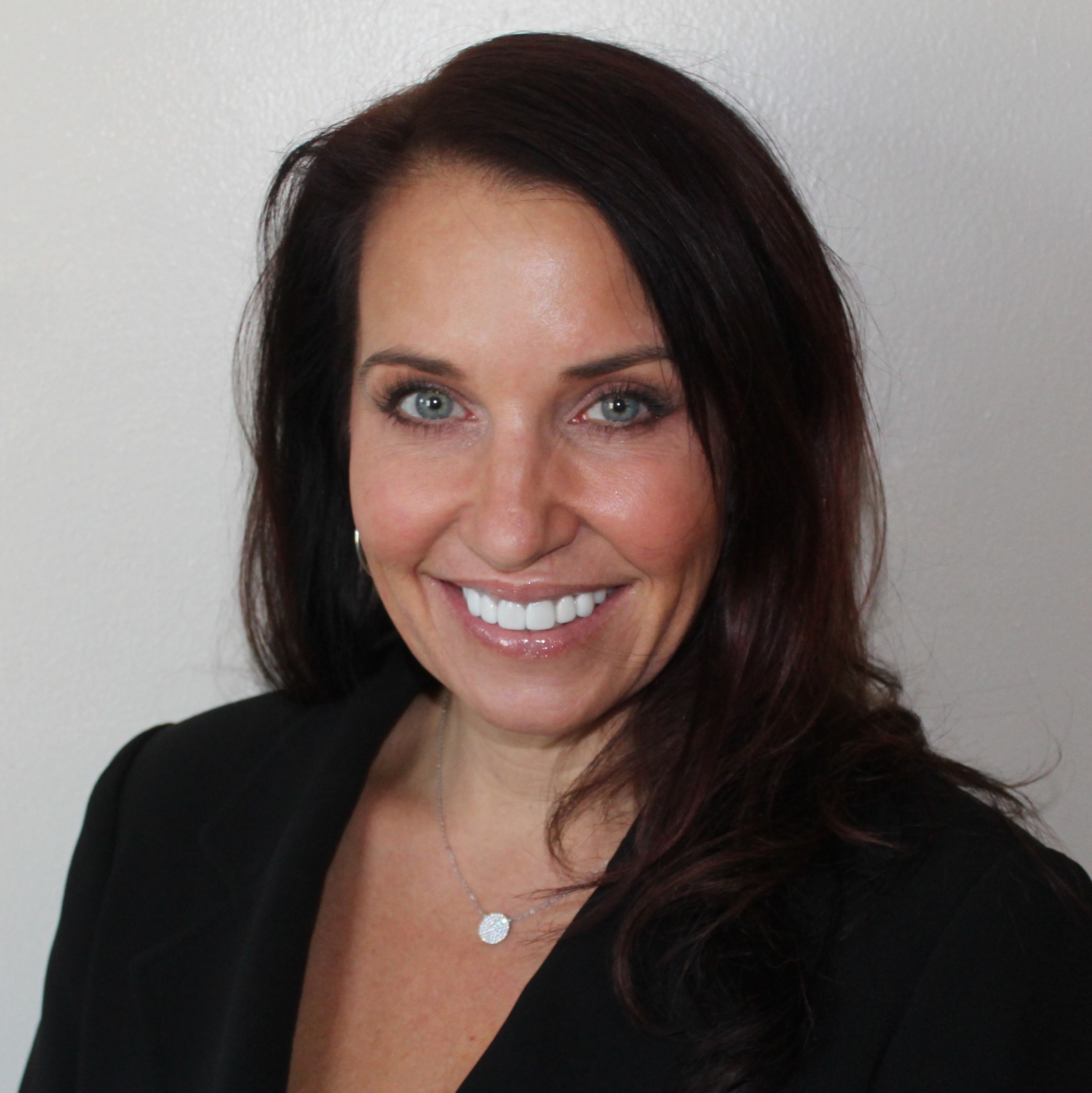 Ms Tracy M Durchslag