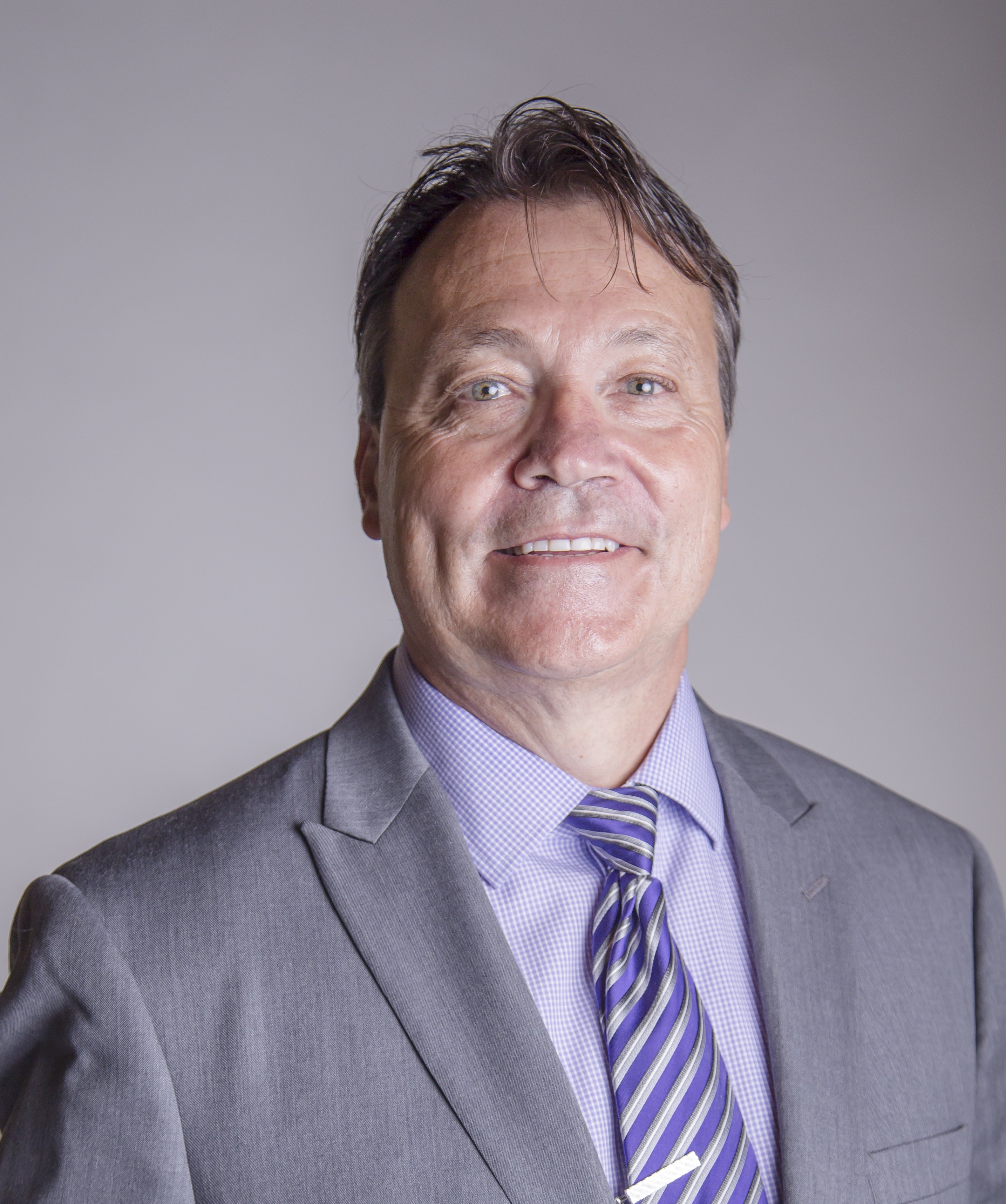 Mr Gerald R Stahl