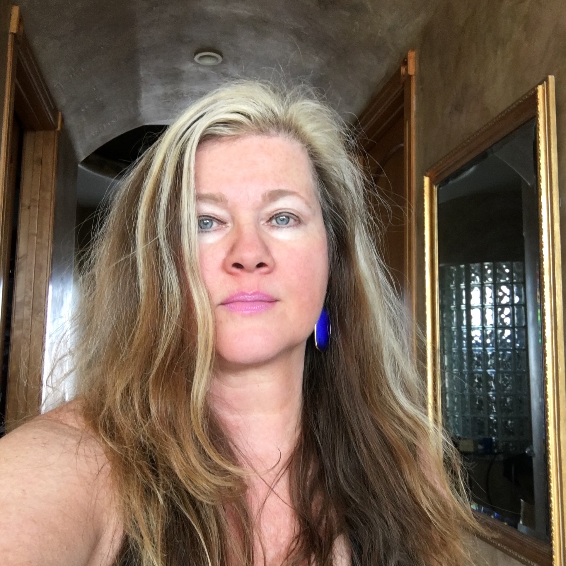 Ms Carolyn Goldman