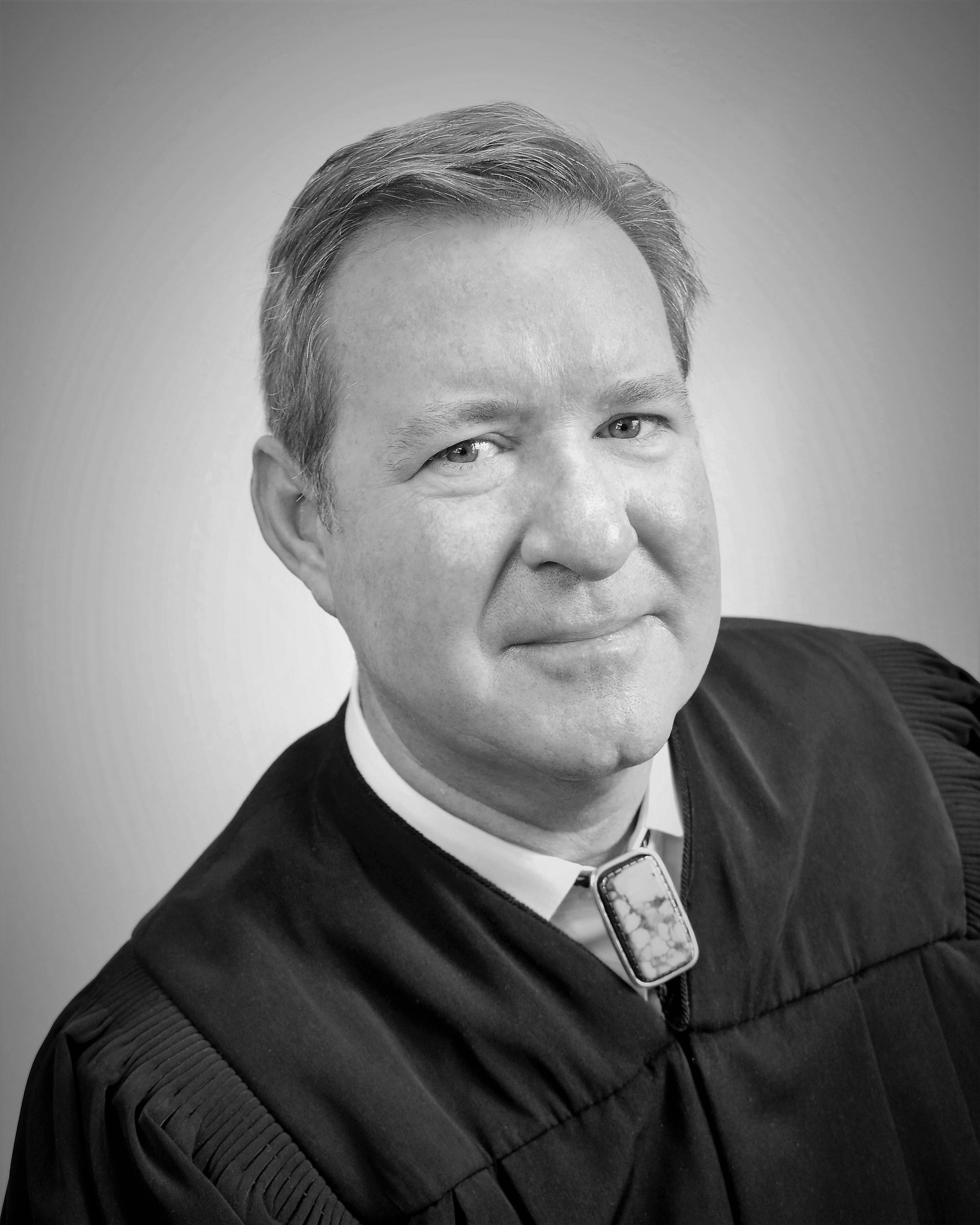 Hon David W Thorn
